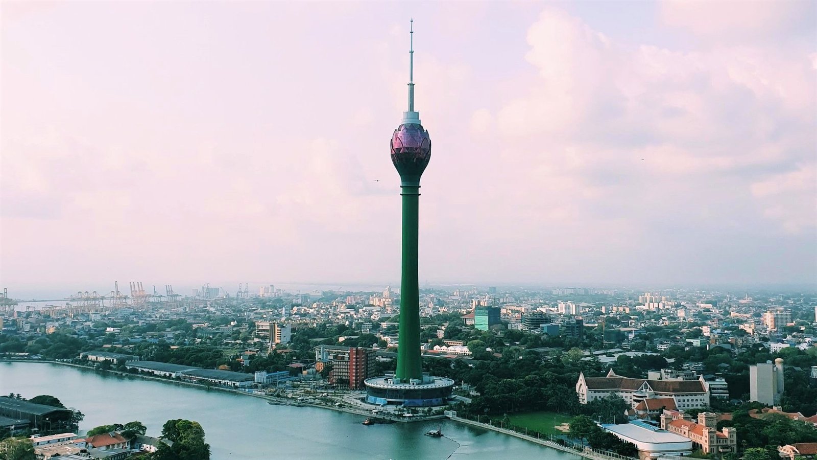 Best Tourist Attractions in Colombo for Shopaholics